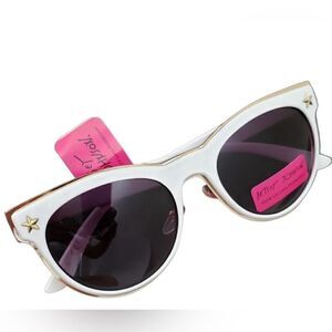 Betsey Johnson Statement Round
WHITE on GOLD Small Gold Stars
 NWT.